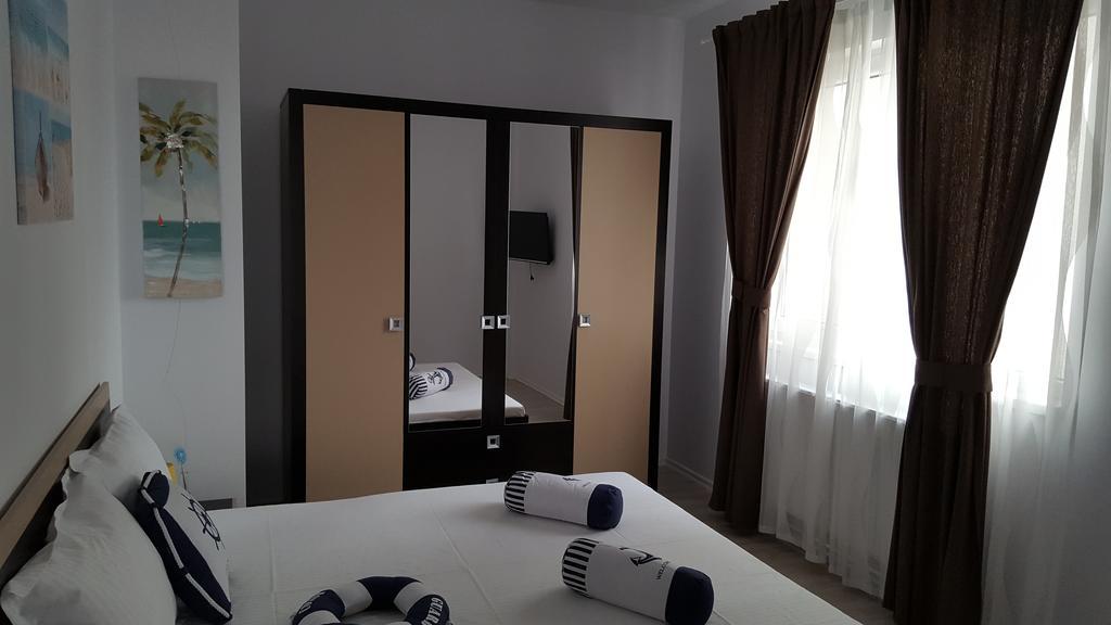 Alex Apartments Нэводари Экстерьер фото